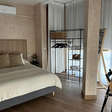 Wanderlust Loft Apartment เซบีญา ภายนอก รูปภาพ